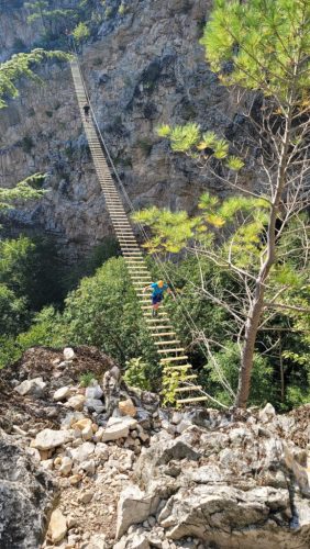 cliff-2-577x1024