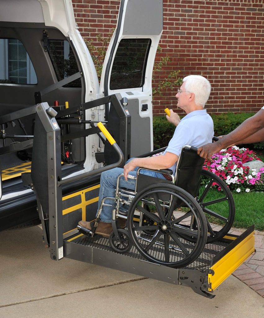 Wheel-chair-taxi-1